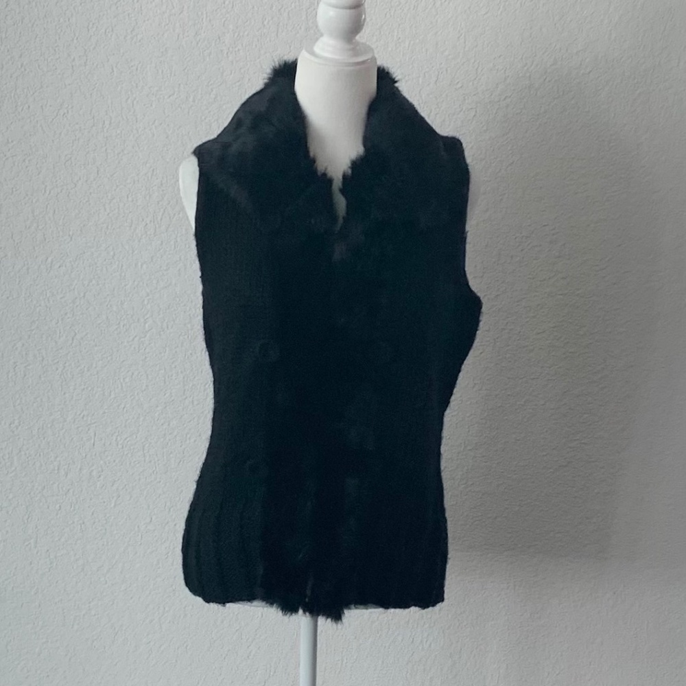 Luii Black knit & Faux fur trim collar & trim down front.